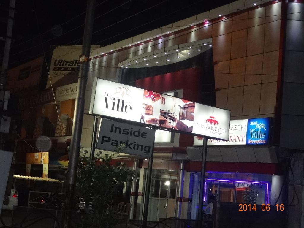 Hotel Le Ville - Unit Of Hotel Anuradha Palace Haridwar Bagian luar foto