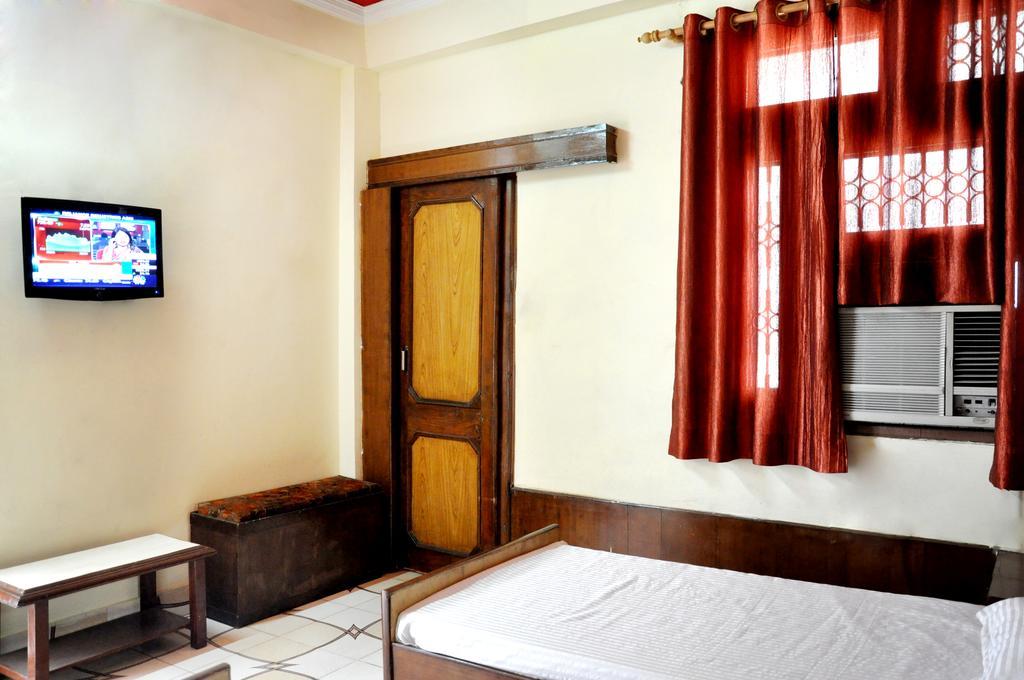 Hotel Le Ville - Unit Of Hotel Anuradha Palace Haridwar Ruang foto