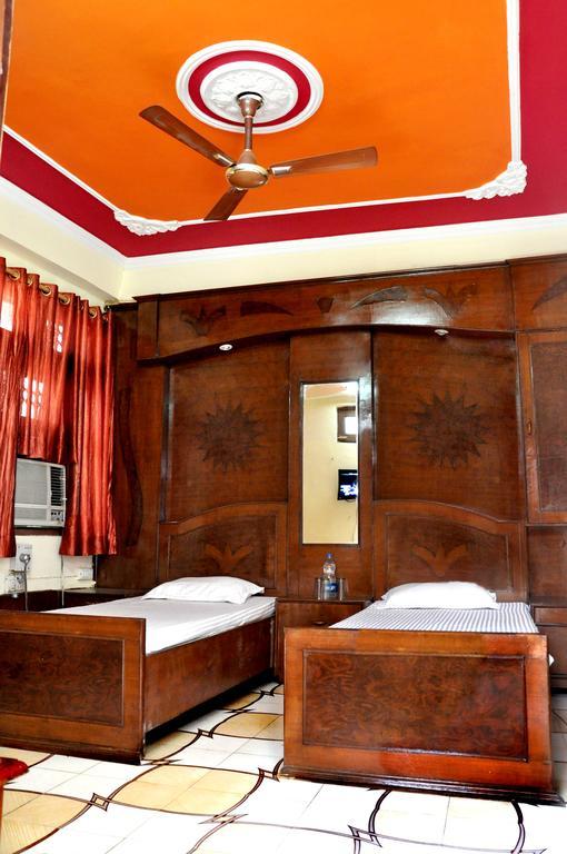 Hotel Le Ville - Unit Of Hotel Anuradha Palace Haridwar Ruang foto